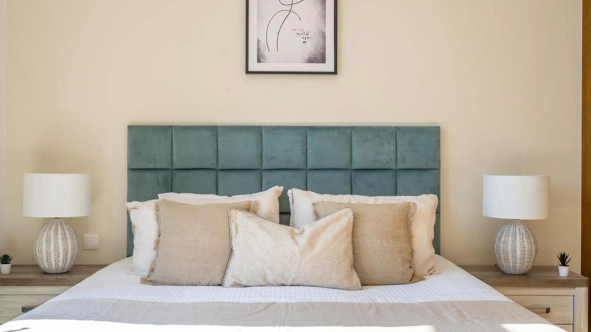 The Burj Khalifa Collection Apartment Dubai